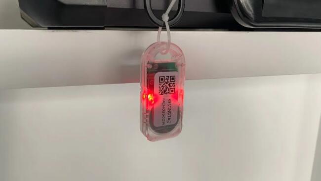 1664270807956792.jpg 多彩尋物聲音發(fā)光定位標(biāo)簽2.jpg